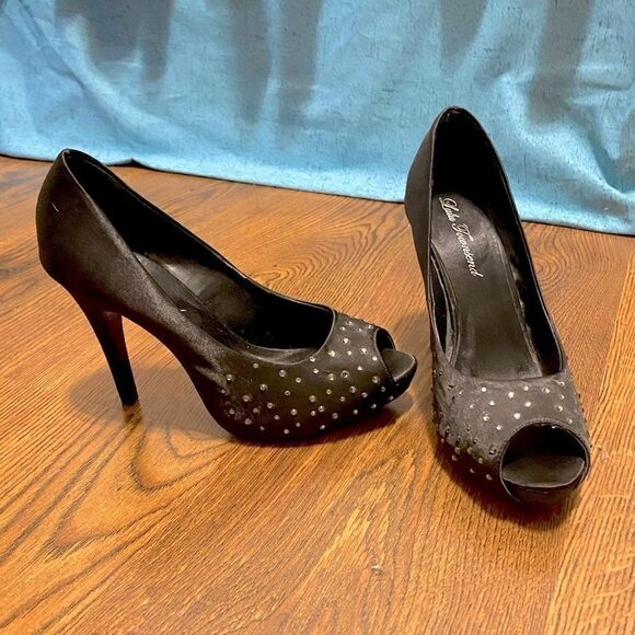 🌷 Club Townsend🌷GorgeousBlack Satin Rhinestone Studded Heel Open Toe Pumps - Picture 5 of 8